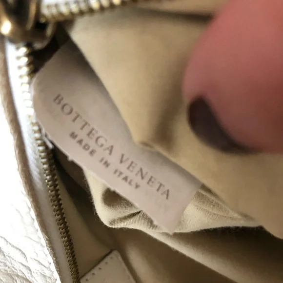 Bottega Veneta mini pochette bag - Picture 11 of 13